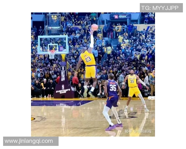 12月3日湖人与太阳精彩对决全场录像回放及赛后精彩分析